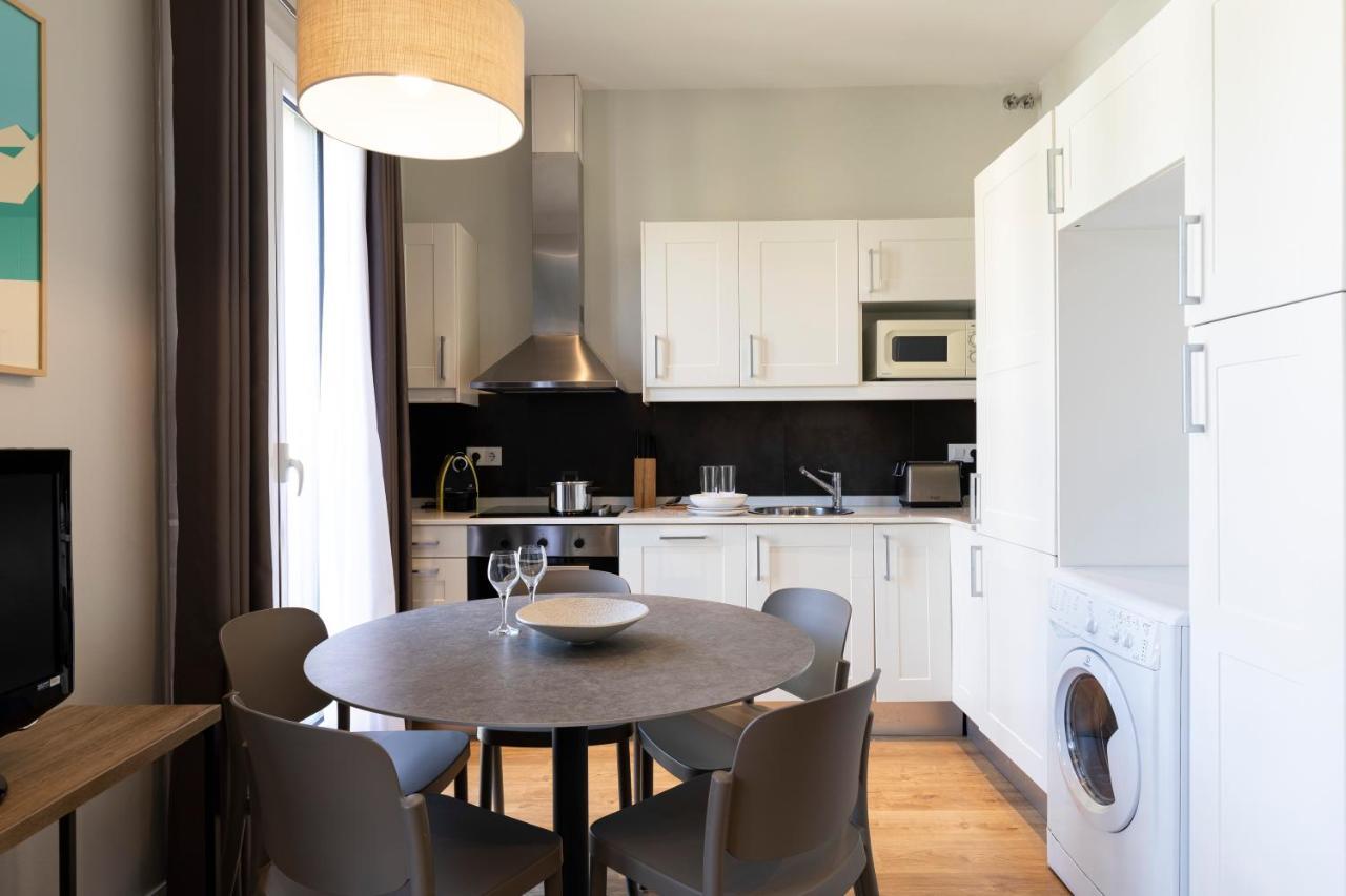 Aspasios Urquinaona Apartments Barcelona Bagian luar foto