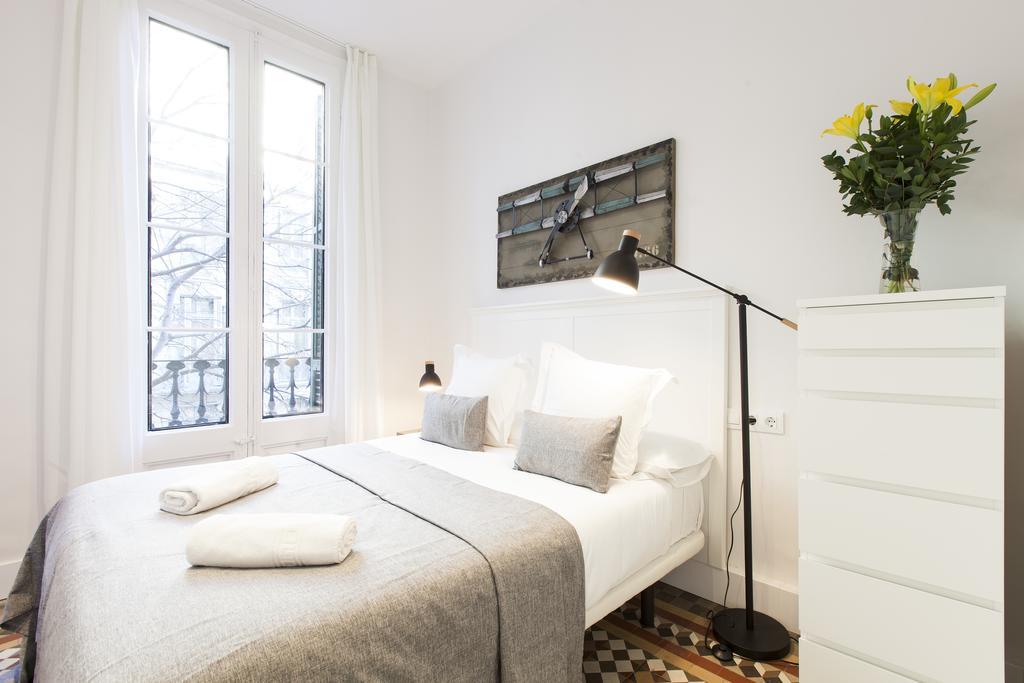 Aspasios Urquinaona Apartments Barcelona Bagian luar foto