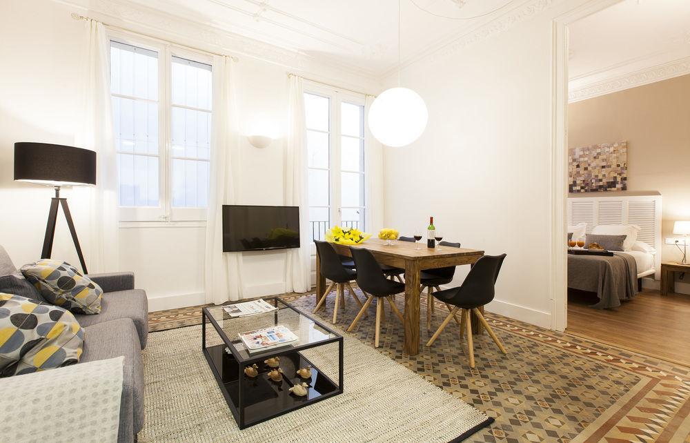 Aspasios Urquinaona Apartments Barcelona Bagian luar foto