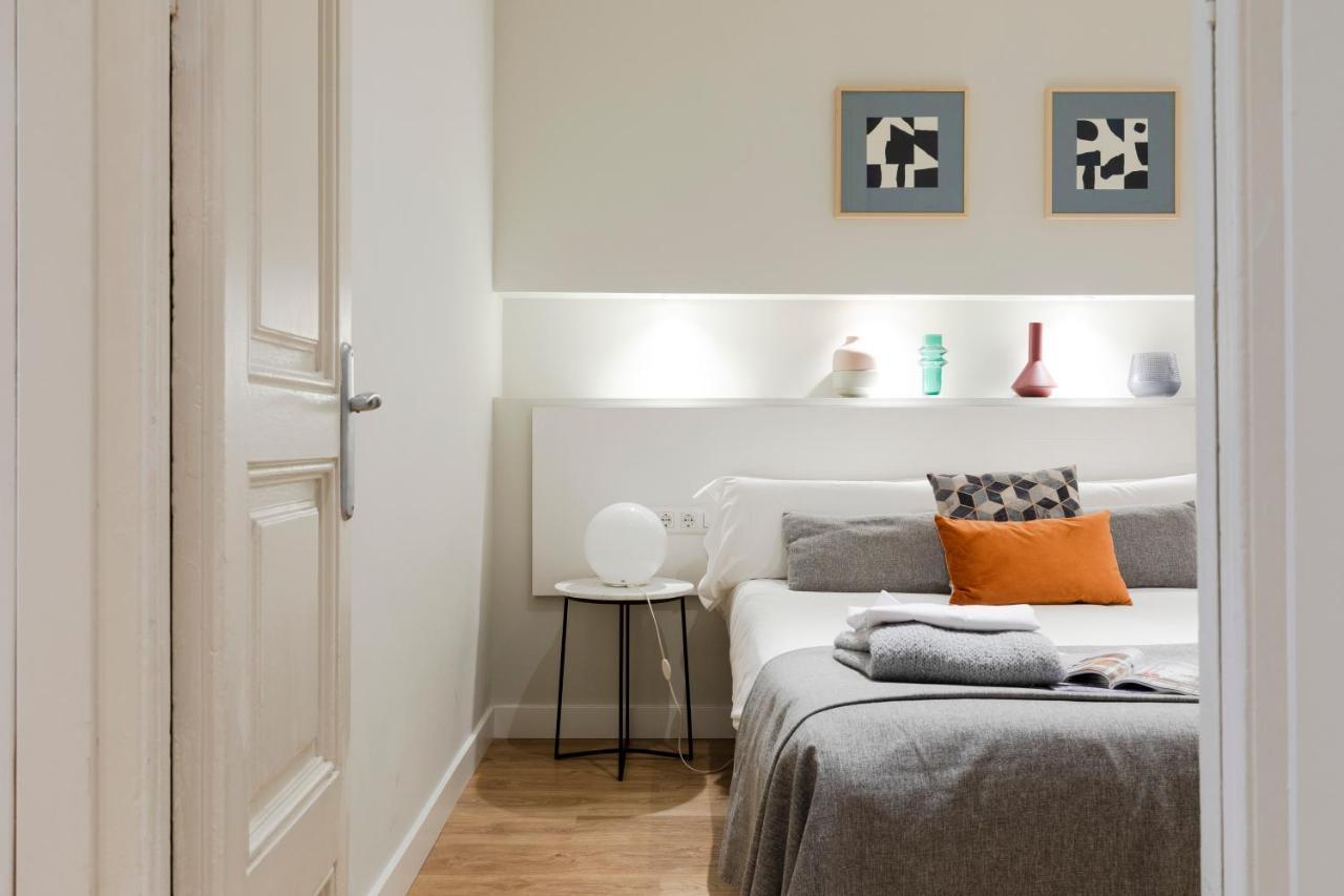 Aspasios Urquinaona Apartments Barcelona Bagian luar foto